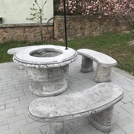 Poganyko Vendeghaz 2 Apartment *